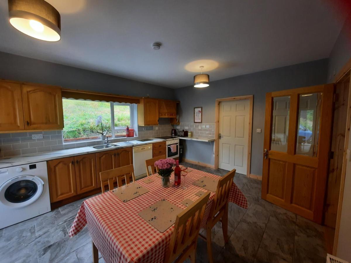 Conneelys Cottage, Connemara, Clifden, H71Y096 מראה חיצוני תמונה